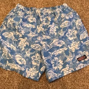 Large vineyard vines bathing suit
